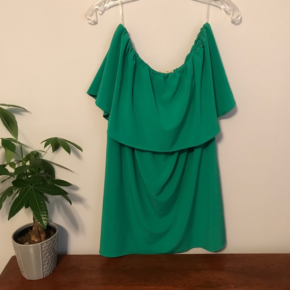 Strapless gorgeous green dress
